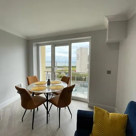 Daire Exquisite Sea View In Salthill, Galway