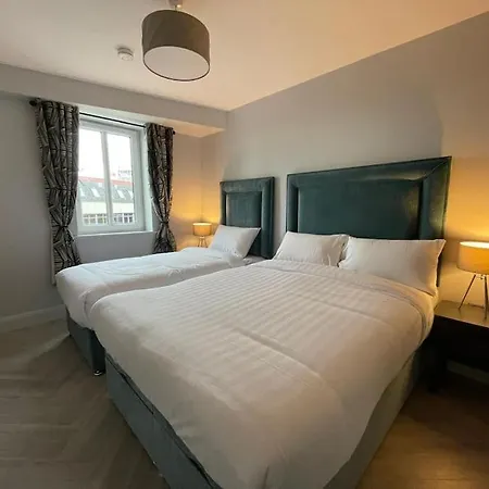 Apartment Exquisite Sea View In Salthill, Galway