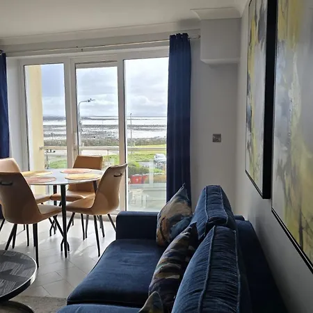 Exquisite Sea View In Salthill, * Galway